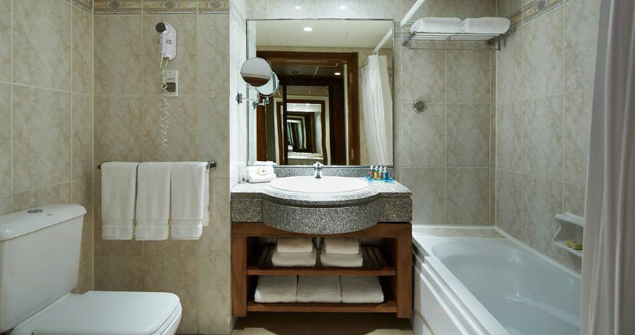 Marriott Beach Resort hurgada egipat kupatilo